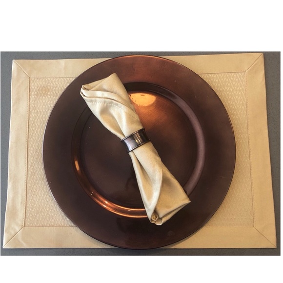 Napkin w/ring - Picture 2 of 2